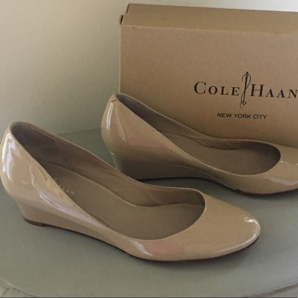 Cole Haan nude wedge pump
